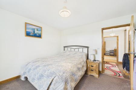4 bedroom Detached bungalow for sale in Elm Lane, Goxhill, DN19