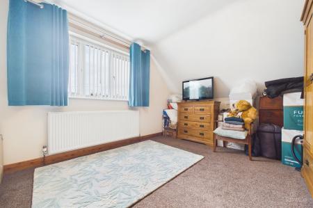 4 bedroom Detached bungalow for sale in Elm Lane, Goxhill, DN19