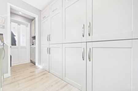 2 bedroom Semi-detached house for sale in Townside, East Halton, DN40
