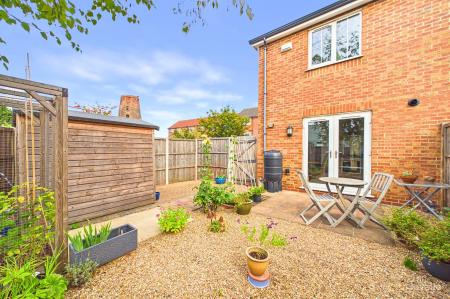 2 bedroom End of terrace house for sale in Mill View, Barton-Upon-Humber, DN18