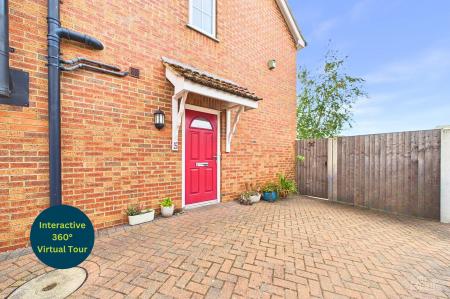 2 bedroom End of terrace house for sale in Mill View, Barton-Upon-Humber, DN18