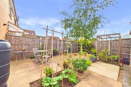 2 bedroom End of terrace house for sale in Mill View, Barton-Upon-Humber, DN18