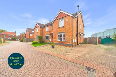 2 bedroom End of terrace house for sale in Mill View, Barton-Upon-Humber, DN18