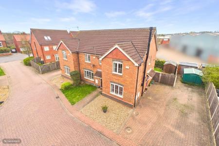 2 bedroom End of terrace house for sale in Mill View, Barton-Upon-Humber, DN18
