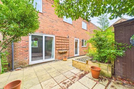 3 bedroom Detached house for sale in Church Side, Goxhill, DN19