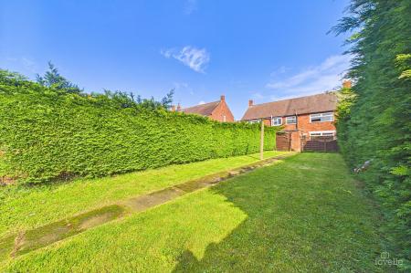3 bedroom Terraced House for sale in Providence Crescent, Barton-Upon-Humber, DN18