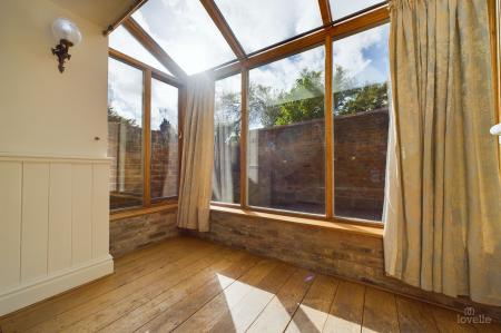 2 bedroom Semi-detached house for sale in Kingsgarth, Barton-Upon-Humber, DN18