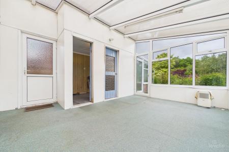 3 bedroom Detached bungalow for sale in Western Drive, Barton-Upon-Humber, DN18