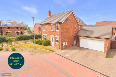 4 bedroom Detached house for sale in Canberra View, Barton-Upon-Humber, North Lincolnshire, DN18