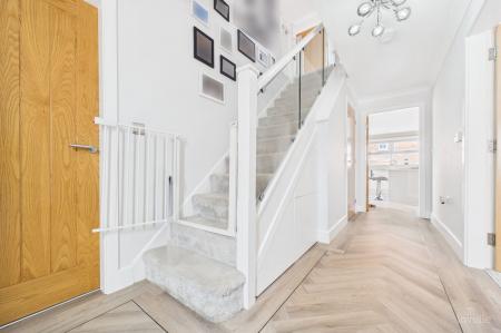 4 bedroom Detached house for sale in Canberra View, Barton-Upon-Humber, North Lincolnshire, DN18