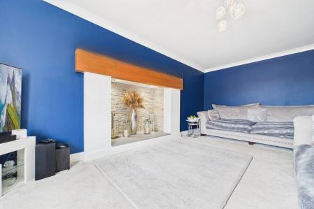 4 bedroom Detached house for sale in Canberra View, Barton-Upon-Humber, North Lincolnshire, DN18