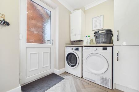 4 bedroom Detached house for sale in Canberra View, Barton-Upon-Humber, North Lincolnshire, DN18