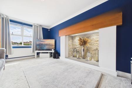 4 bedroom Detached house for sale in Canberra View, Barton-Upon-Humber, North Lincolnshire, DN18