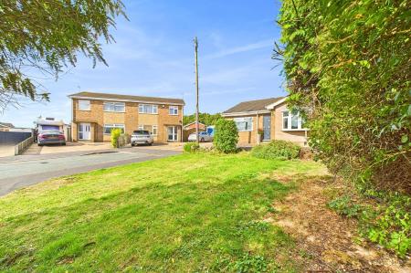 3 bedroom Detached bungalow for sale in Bradwell Close, Barton-Upon-Humber, DN18