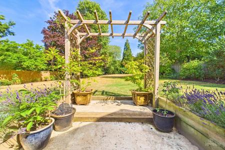 4 bedroom Detached house for sale in The Bridges, Barton-Upon-Humber, North Lincolnshire, DN18