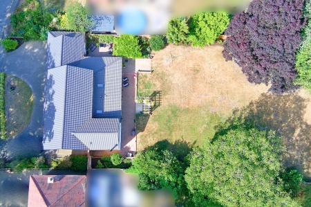 4 bedroom Detached house for sale in The Bridges, Barton-Upon-Humber, North Lincolnshire, DN18