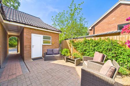 4 bedroom Detached house for sale in The Bridges, Barton-Upon-Humber, North Lincolnshire, DN18