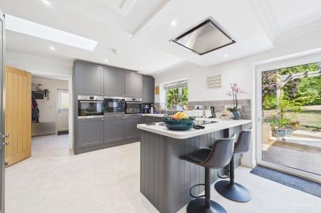 4 bedroom Detached house for sale in The Bridges, Barton-Upon-Humber, North Lincolnshire, DN18