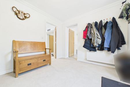 4 bedroom Detached house for sale in The Bridges, Barton-Upon-Humber, North Lincolnshire, DN18