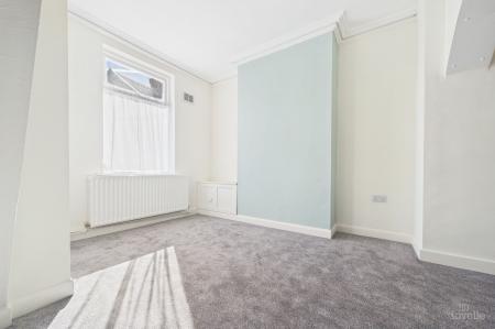 2 bedroom Terraced House for sale in Hungate, Barton-Upon-Humber, North Lincolnshire, DN18