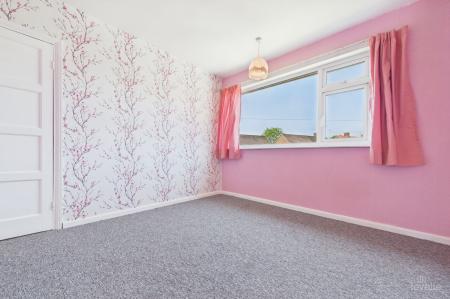 3 bedroom Semi-detached house for sale in Grange Avenue, Barton-Upon-Humber, North Lincolnshire, DN18