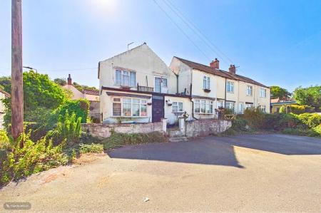 2 bedroom End of terrace house for sale in Kingston Terrace, South Ferriby, North Lincolnshire, DN18