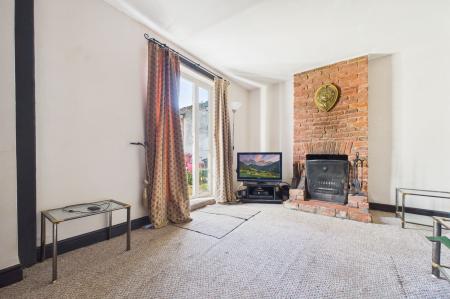 2 bedroom End of terrace house for sale in Kingston Terrace, South Ferriby, North Lincolnshire, DN18