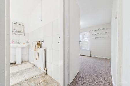 2 bedroom End of terrace house for sale in Kingston Terrace, South Ferriby, North Lincolnshire, DN18