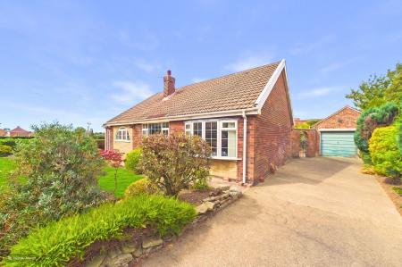 3 bedroom Detached bungalow for sale in Ferry Road, Goxhill, North Lincolnshire, DN19