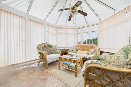 3 bedroom Detached bungalow for sale in Ferry Road, Goxhill, North Lincolnshire, DN19