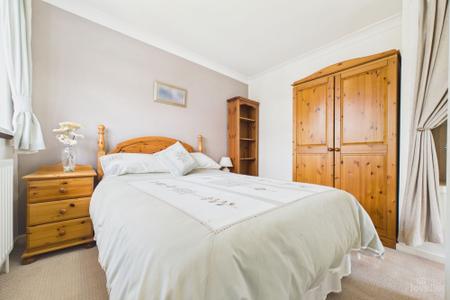 3 bedroom Semi-detached house for sale in Orchard Close, Barton-Upon-Humber, North Lincolnshire, DN18