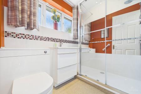 3 bedroom Semi-detached house for sale in Orchard Close, Barton-Upon-Humber, North Lincolnshire, DN18