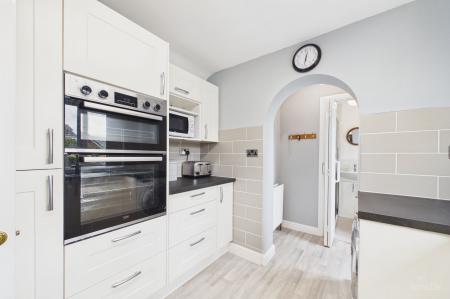 3 bedroom Semi-detached house for sale in Orchard Close, Barton-Upon-Humber, North Lincolnshire, DN18