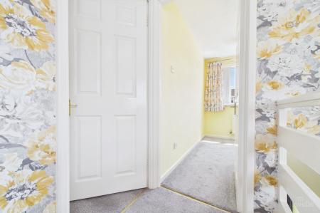 3 bedroom Semi-detached house for sale in Orchard Close, Barton-Upon-Humber, North Lincolnshire, DN18