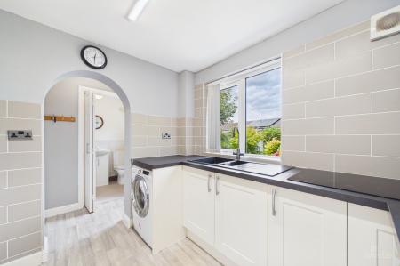 3 bedroom Semi-detached house for sale in Orchard Close, Barton-Upon-Humber, North Lincolnshire, DN18