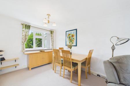 3 bedroom Semi-detached house for sale in Orchard Close, Barton-Upon-Humber, North Lincolnshire, DN18