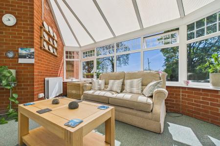 4 bedroom Detached house for sale in Swallow Lane, Wootton, DN39