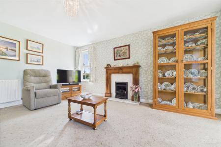 4 bedroom Detached house for sale in Swallow Lane, Wootton, DN39