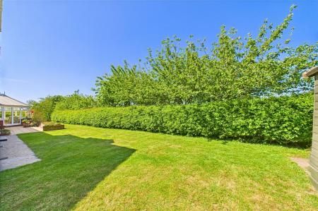 4 bedroom Detached house for sale in Swallow Lane, Wootton, DN39
