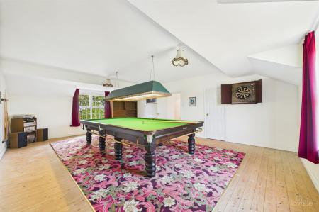 4 bedroom Detached house for sale in Swallow Lane, Wootton, DN39