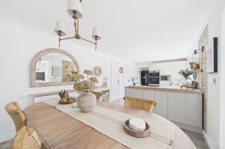 4 bedroom Detached house for sale in Worsley Paddock, Ulceby, DN39