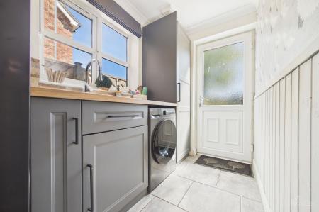 4 bedroom Detached house for sale in Worsley Paddock, Ulceby, DN39