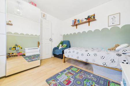 3 bedroom Semi-detached house for sale in Walker Drive, Winterton, DN15