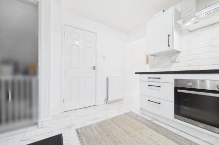 3 bedroom Semi-detached house for sale in Walker Drive, Winterton, DN15