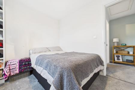 3 bedroom Semi-detached house for sale in Grange View, Winterton, DN15