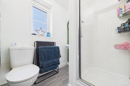 3 bedroom Semi-detached house for sale in Grange View, Winterton, DN15