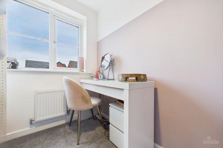 3 bedroom Semi-detached house for sale in Grange View, Winterton, DN15
