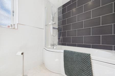 3 bedroom Semi-detached house for sale in Canberra View, Barton-Upon-Humber, DN18