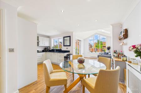 3 bedroom Semi-detached house for sale in Canberra View, Barton-Upon-Humber, DN18