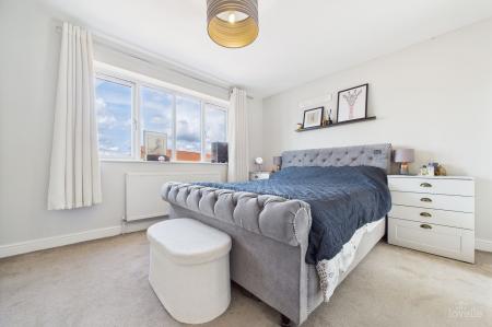 3 bedroom Semi-detached house for sale in Canberra View, Barton-Upon-Humber, DN18